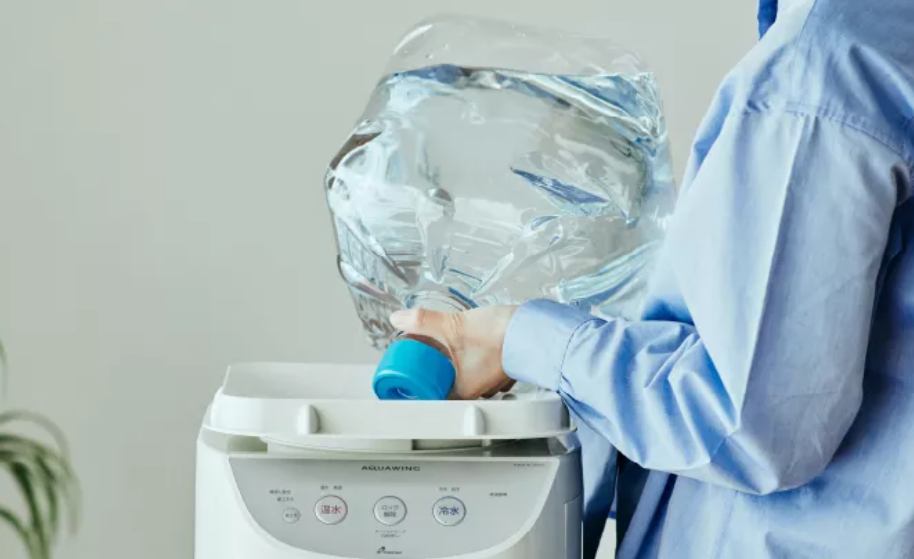 悪い口コミ①「ボトル交換が重くて大変」