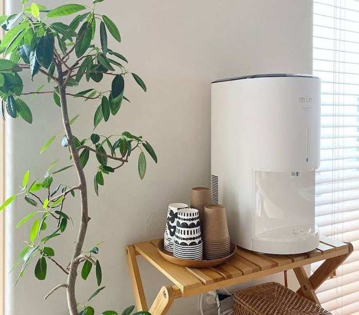 エブリィフレシャス（スツールや小棚の利用）