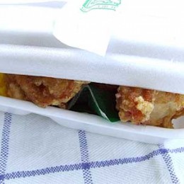 ほとんどのお弁当はフタが閉まっていません。